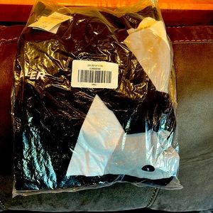 Mens small black gray and white tshirt round neck cotton Hollister